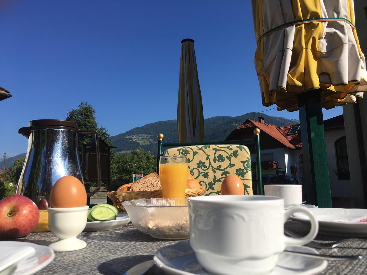 Pension Oberjörg Rattendorf Bagian luar foto